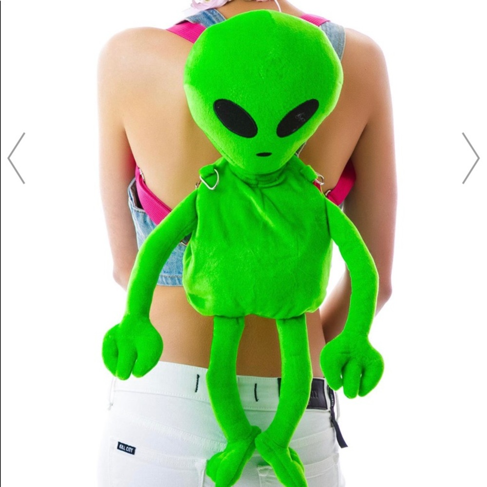 ISO Alien Backpack dolls Kill pink or green